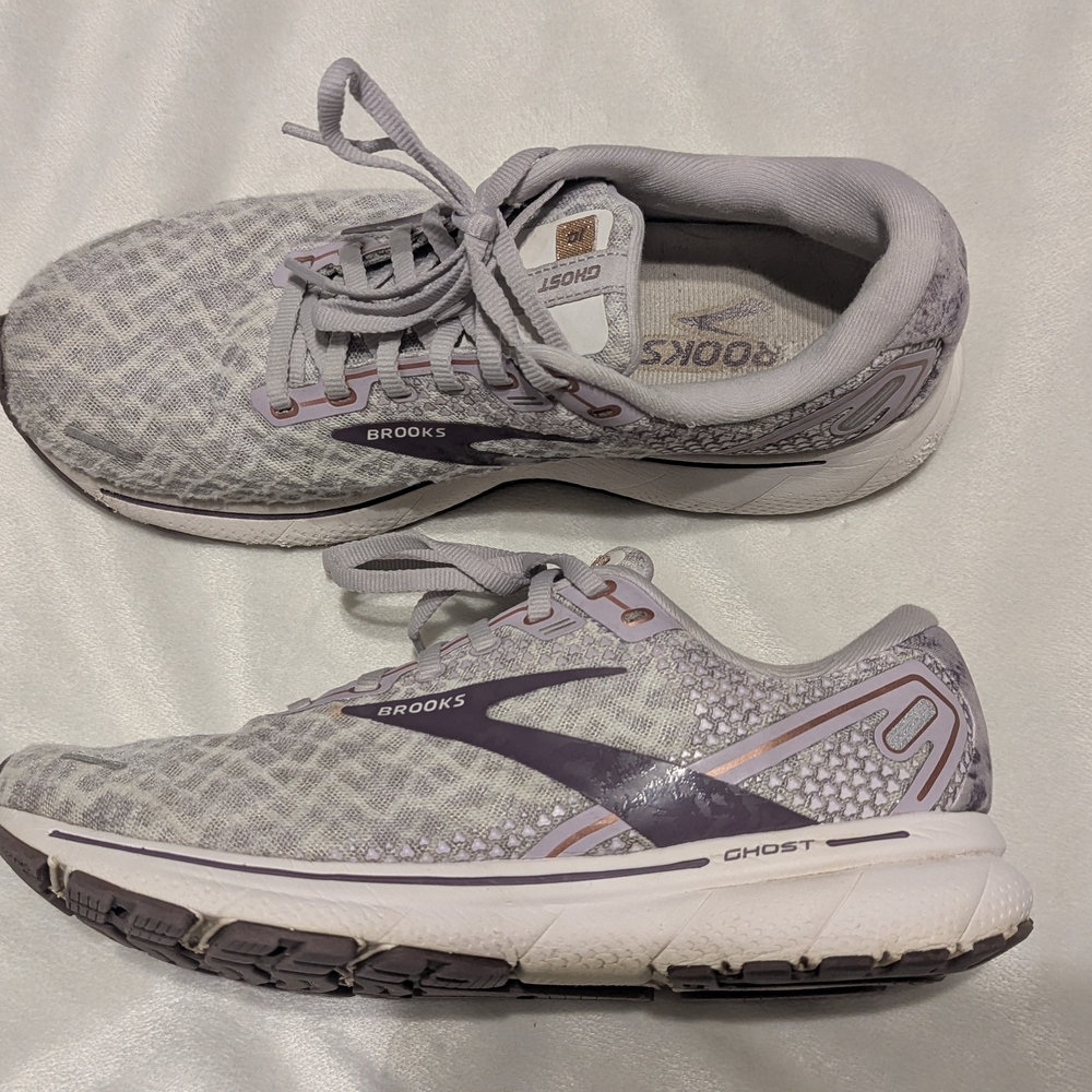 Brooks Women's Athletic Shoes in Gray and Purple